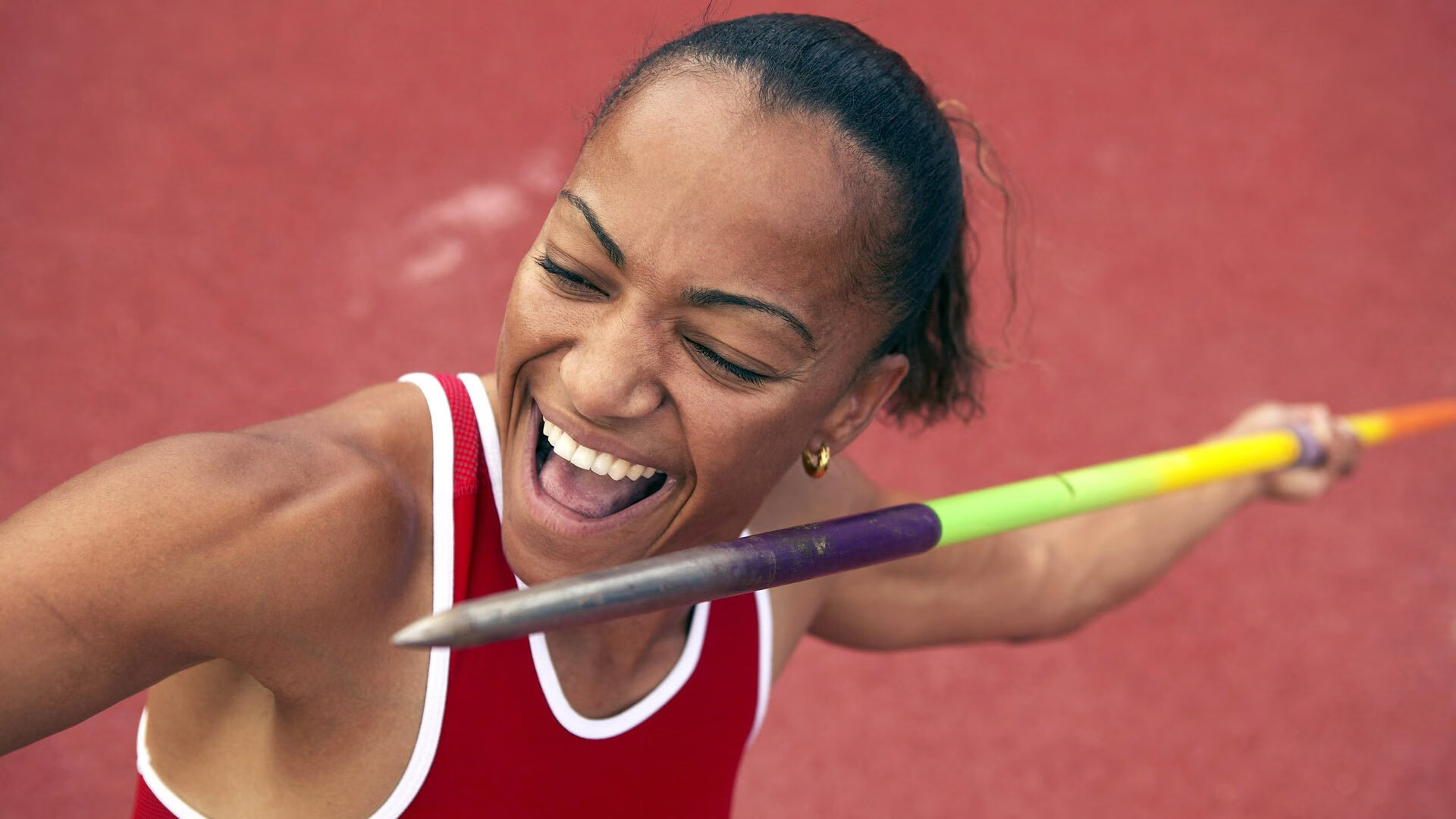 五大联赛是否更关注锋线球员防守时的前场压迫意愿，防守好的锋线球员