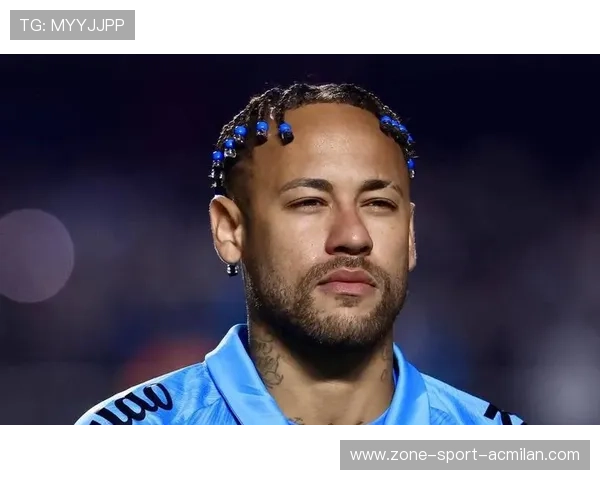 内马尔舞步连闪后横传制造大空间，巴西前场组织更流畅